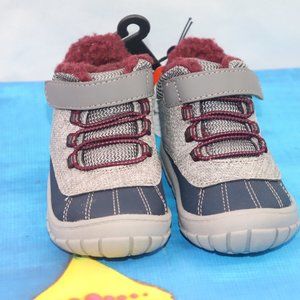 Wonder Nation kid boots size 5